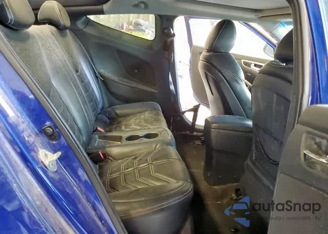 2013 Hyundai Veloster z USA, uszkodzony, nr VIN KMHTC6AD9DU112847